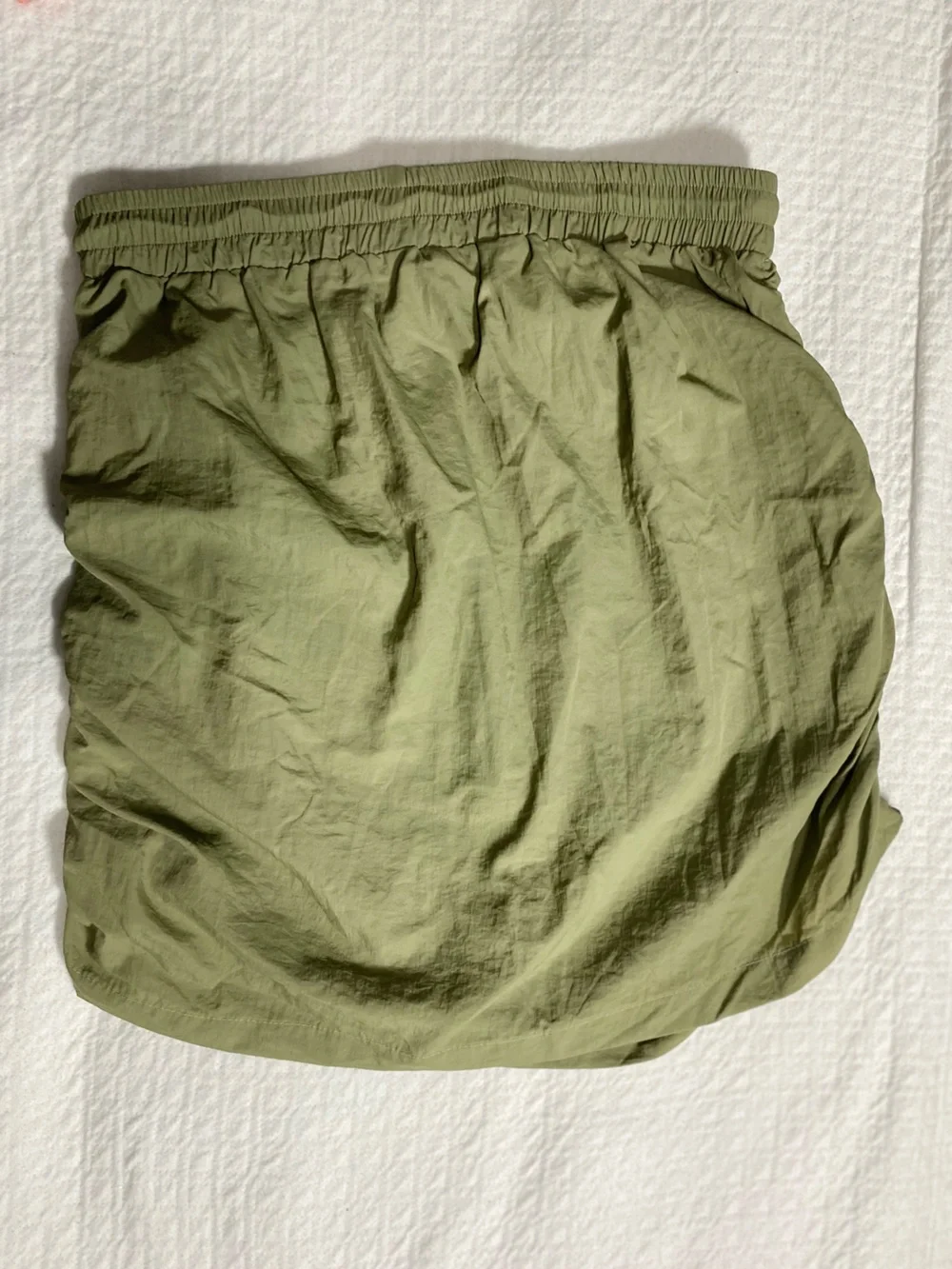SHEIN Olive Green Lightweight Drawstring Waist Shorts Women’s Small